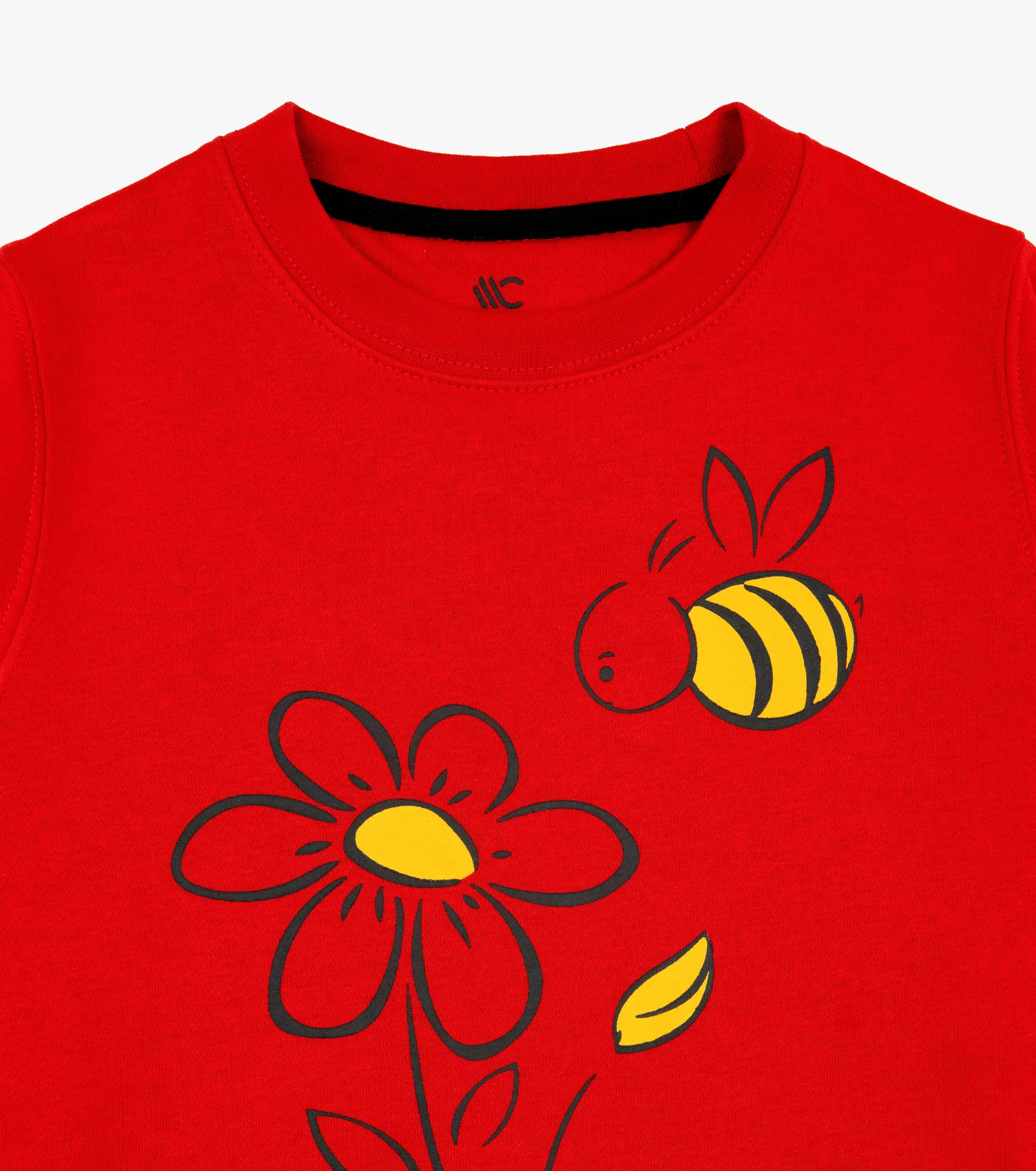 mano-colors-girls-graphics-sweatshirt-bloom-and-buzz-bee-happy-neck-details